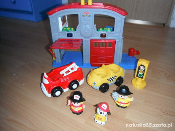 fisher price little people remiza strażacka