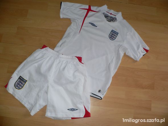 UMBRO KOMPLET LETNI 152 CM