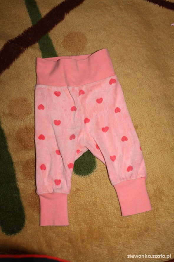 Welurowe tregginsy HM 0 6 mies Hello Kitty