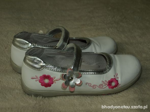 białe półbuty r 31
