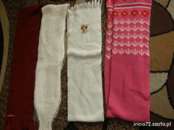 Różne ciepłe zimowe szaliki dla dziewczynki