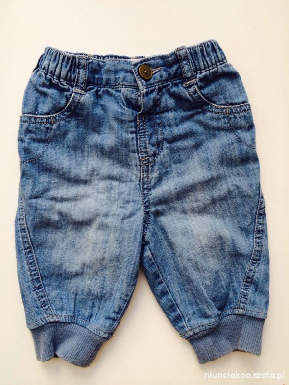 Ciepłe spodenki jeansy NEXT 68