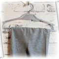 Modne legginsy z marszczonymi nogawkami 6m