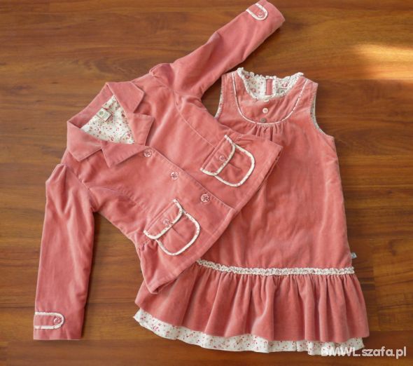 Komplet welurowy dla małej modelki