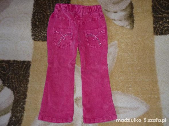 różowe spodnie sztruksy 98 104