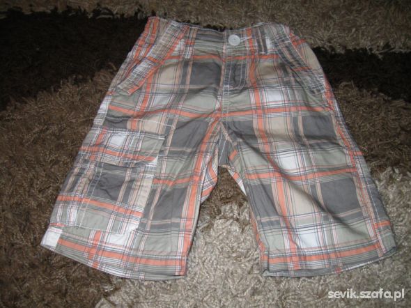 Krótkie spodenki 98 na 104