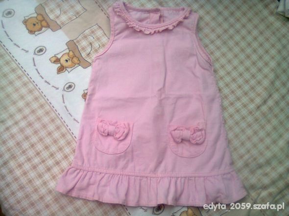 Róźowa sukieneczka