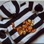 Bluza sweterek hm z tygryskiem