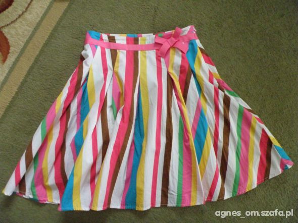 Kolorowa spódnica na i lat