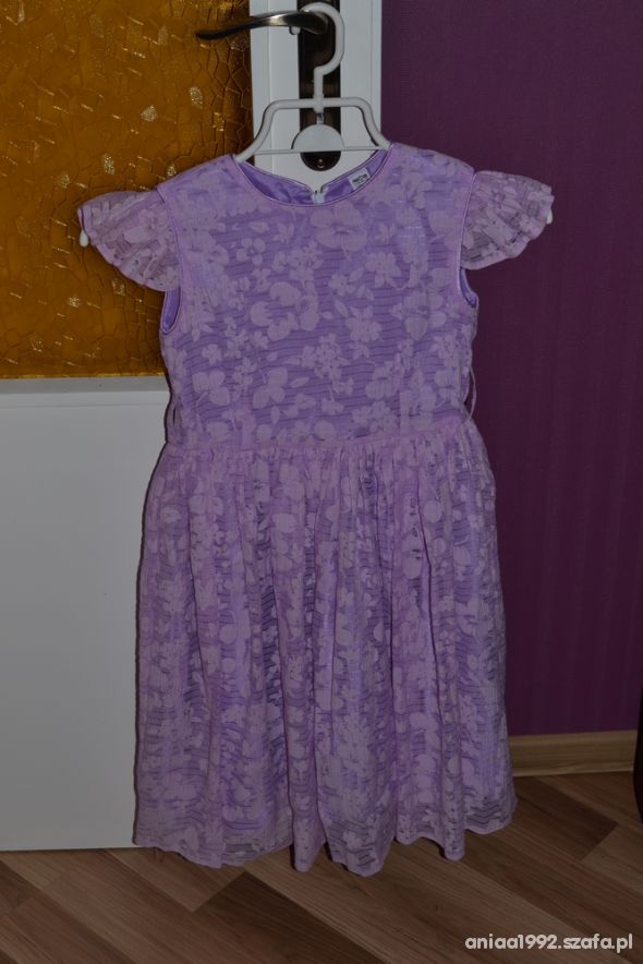 Fioletowa ładna sukienka rozm 134