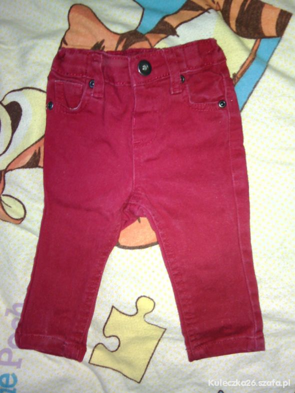 Czerwone jeansy 6 9m