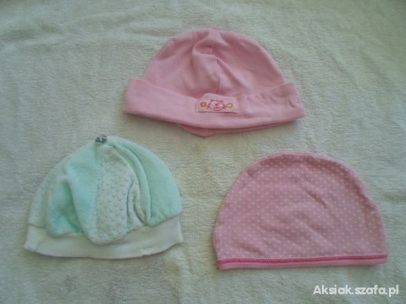 3 czapeczki dla dziewczynki