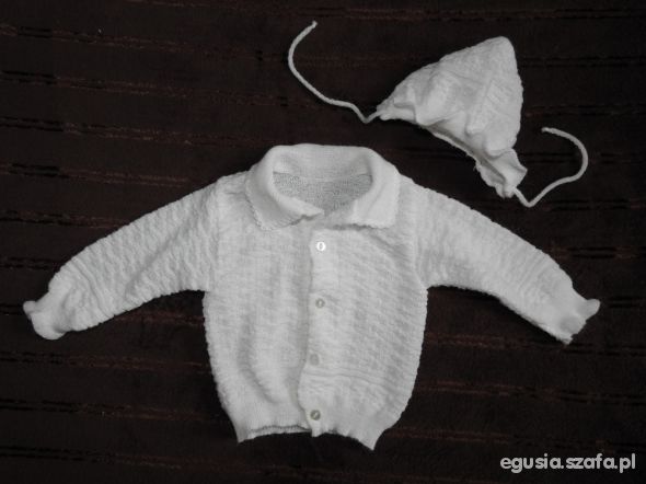 Biały sweterek i czapeczka chrzest 62 68