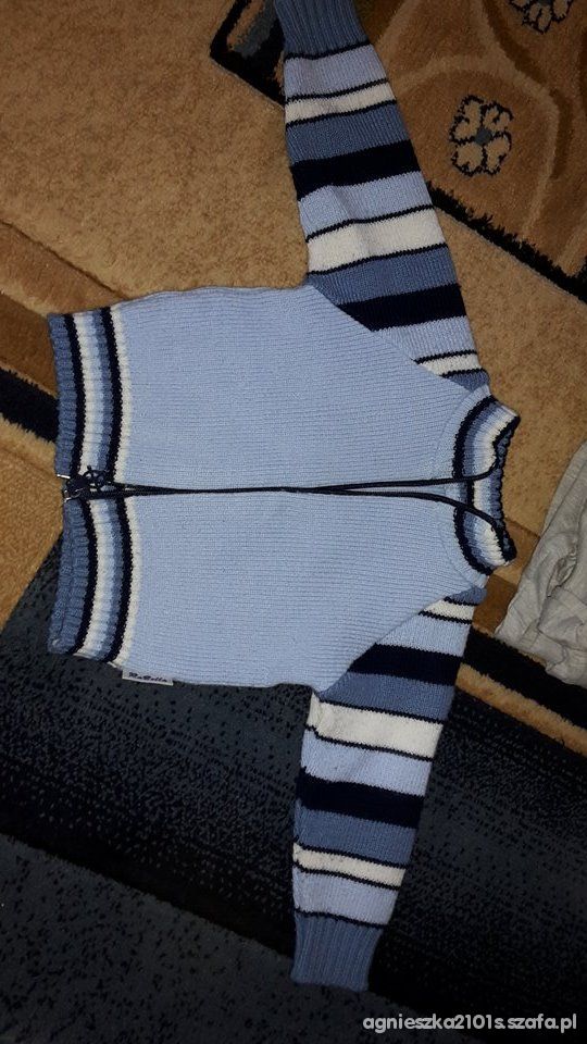 sweterek niebieski