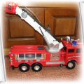 Wielki wóz strażacki wspaniała zabawka