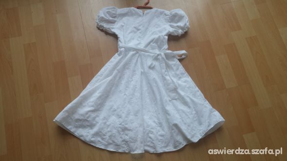 Biała sukienka rozm 128