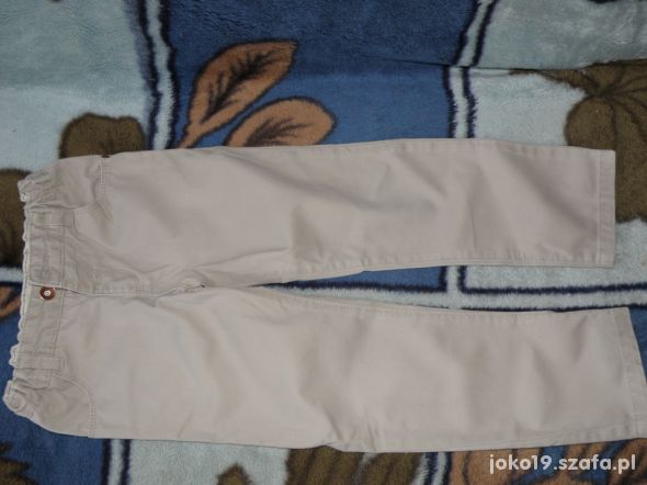 dżinsowe beżowe spodnie 116 4 5 lat