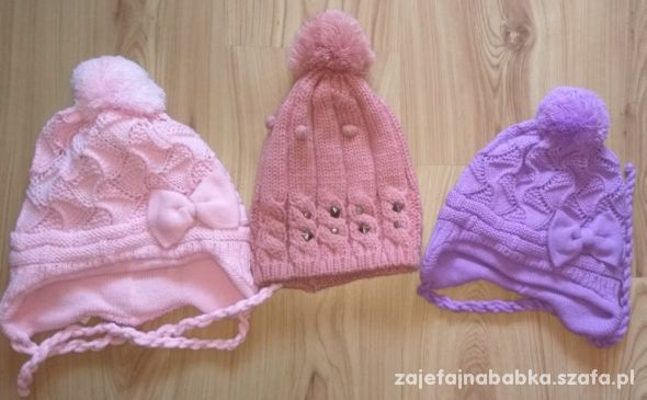Nowe czapki dla dziewczynki