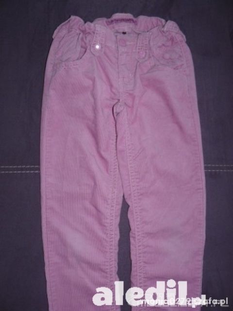 Różowe spodnie rurki 146 152