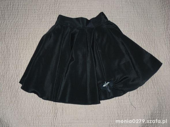 Czarna elegancka spódnica 128 134