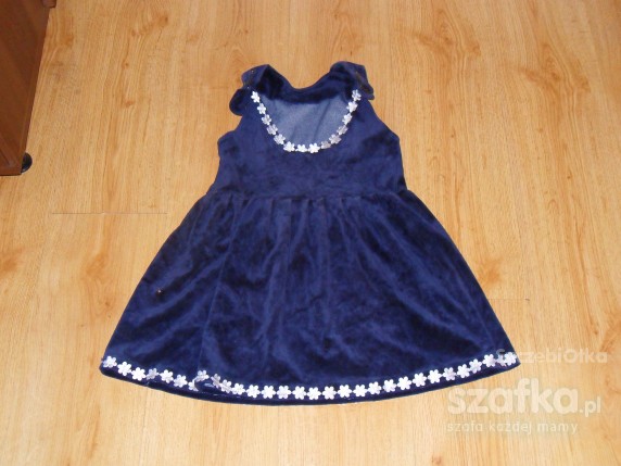 Sukienka polarowa na zime lub jesien 128 134