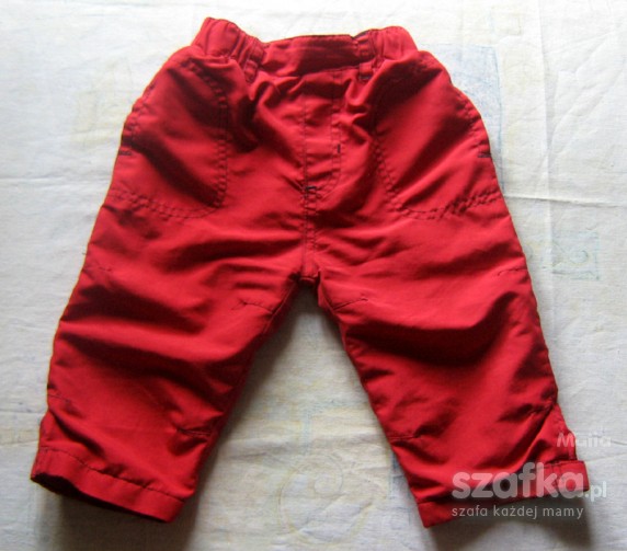 Czerwone spodnie