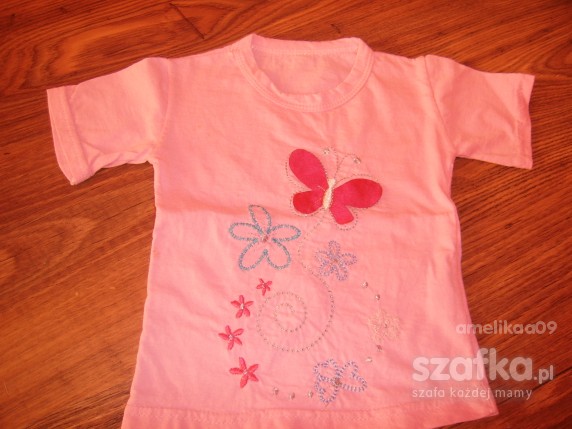 różowa bluzeczka z motylkiem