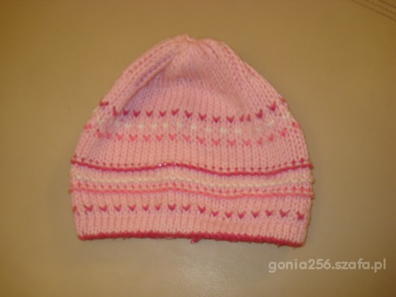 różowa czapeczka dla dziewczynki