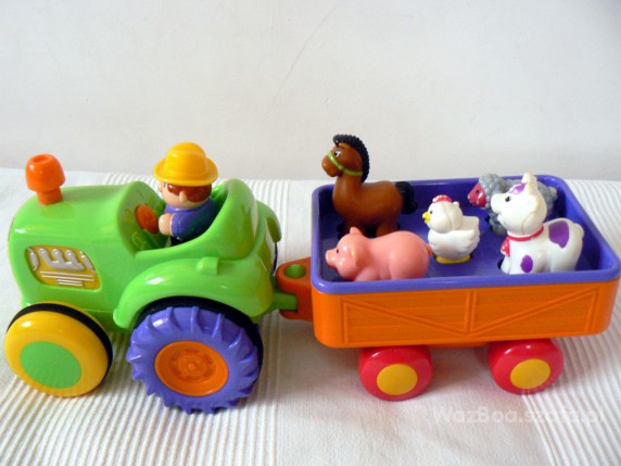 Traktor ze zwierzętami