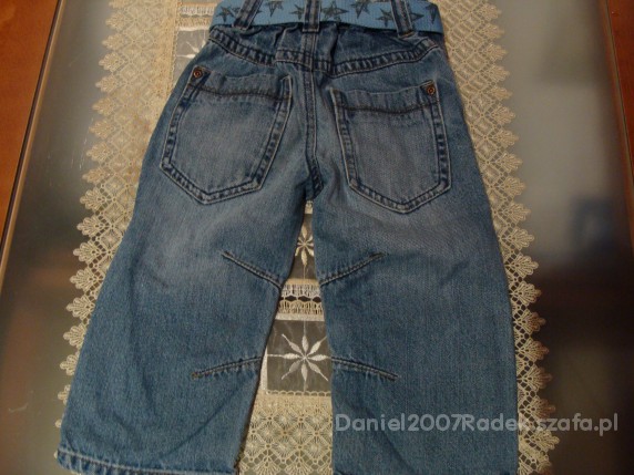 śliczne jeansy z paskiem 92
