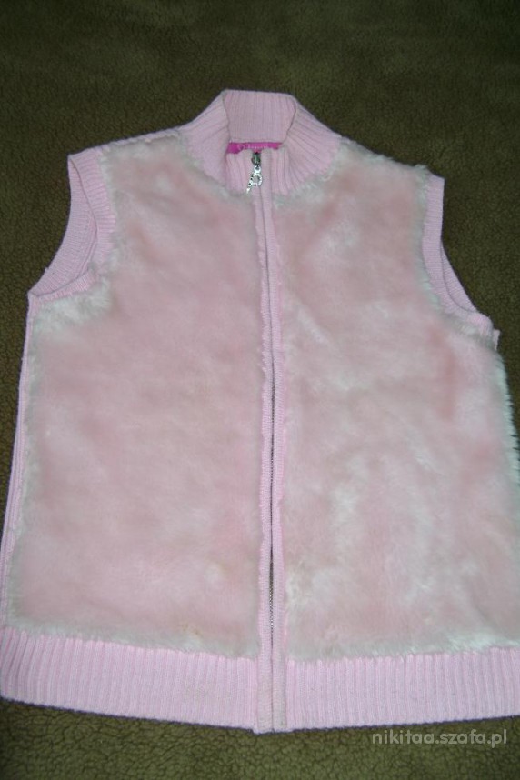 różowe futerko dla dziewczynki