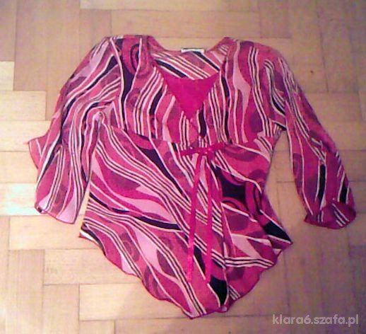 Czerwona dziewczęca bluzeczka