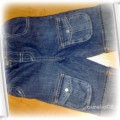 spodnie jeansowe z kieszeniami