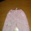 Różowe spodnie z haftowanym kwiatkiem r 68