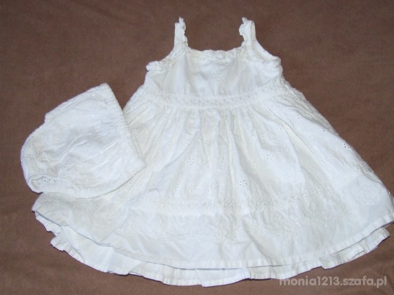 0 3 M piekna biała sukieneczka
