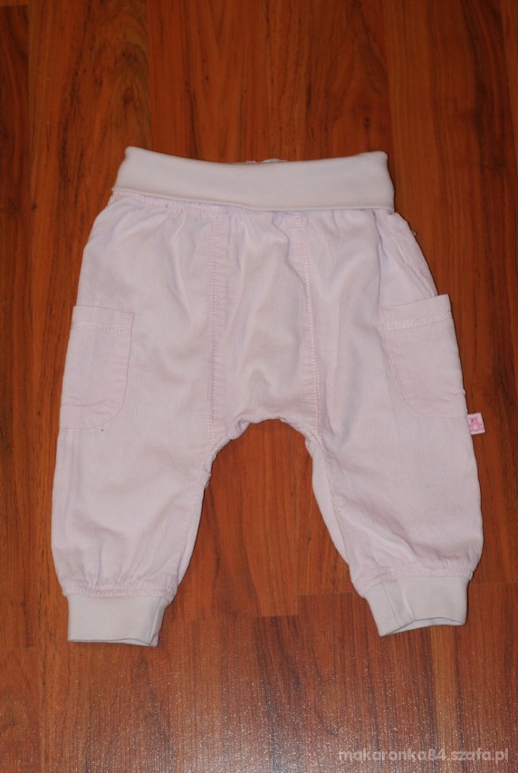 ŚLICZNE SPODENKI SZTRUKSOWE 68