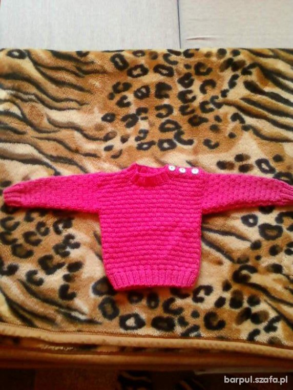 różowy sweterek dla dziewczynku