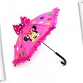 Parasolka z Minnie Mouse z Disney Store w Londynie