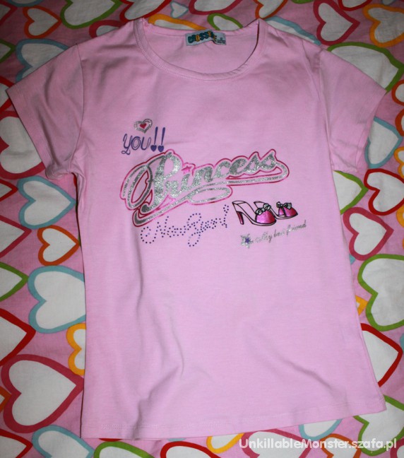 Różowa koszulka dla małej księżniczki