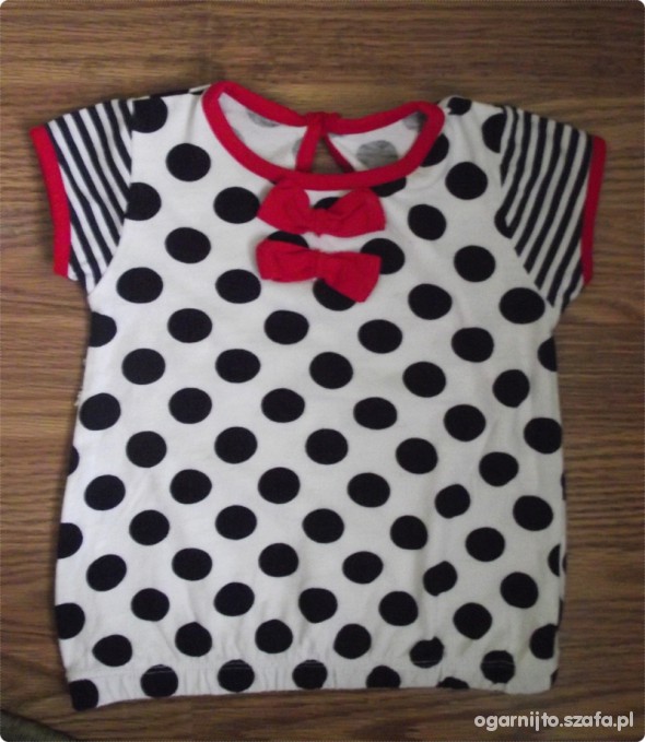 śliczna bluzeczka w kropki w grochy z kokardką