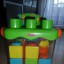 KOLOROWE klocki FISHER PRICE tanio UCZA I BAWIĄ