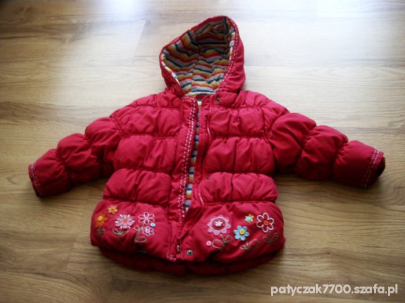 Wspaniała kurtka dla dziewczynki na zimę