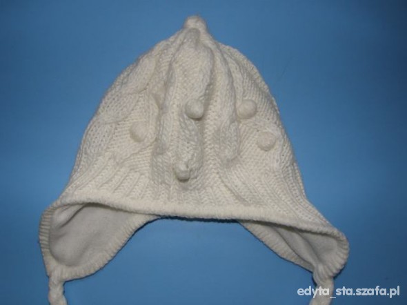 Biala czapka na zime z warkoczami H&M rozm7480