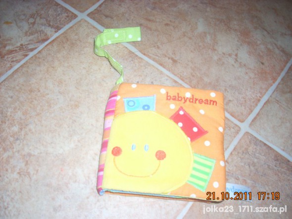 PISZCZACA SZELESZCZACA KSIAZECZKA BABY DREAM