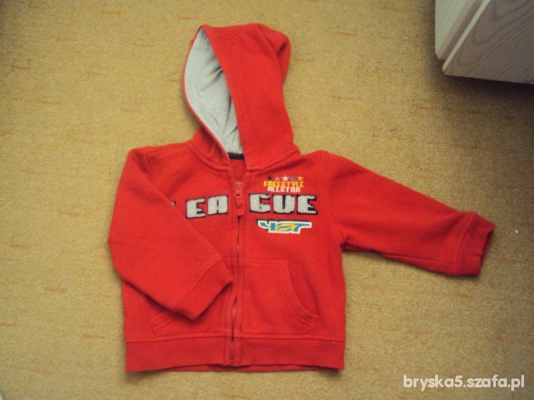 czerwona bluza