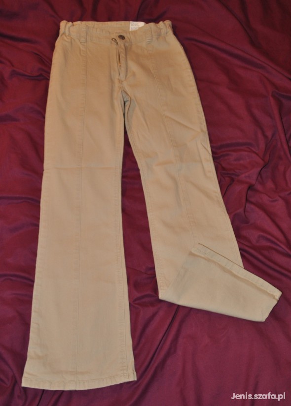 Dżinsowe spodnie dla dziewczynki rozmiar 146