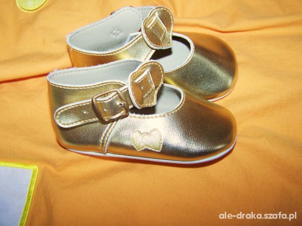 złote buciki 3 do 6m