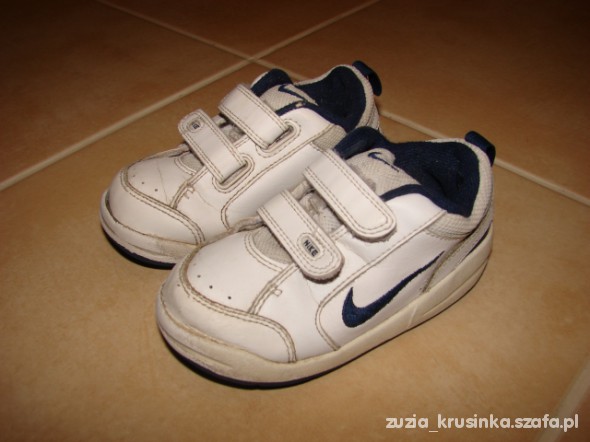 Buciki nike roz 235