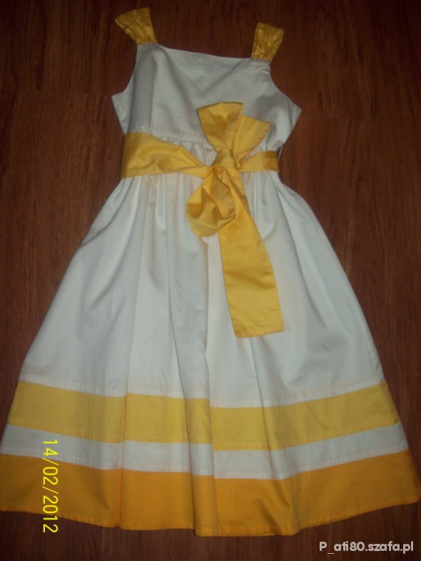 Sukieneczka NOWA modne kolory na lato roz 122