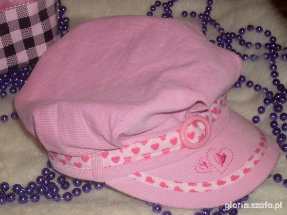 Kaszkiet różowy z serduszkami